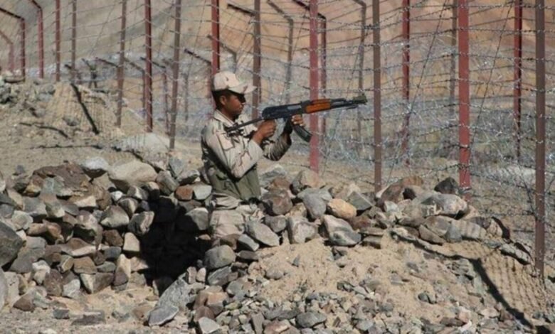 تیراندازی مرگبار به مهاجران افغان در سراوان؛ دو کشته و بیش از ۲۰ زخمی در پی تعقیب نیروهای انتظامی ایران 7 Iran Borders